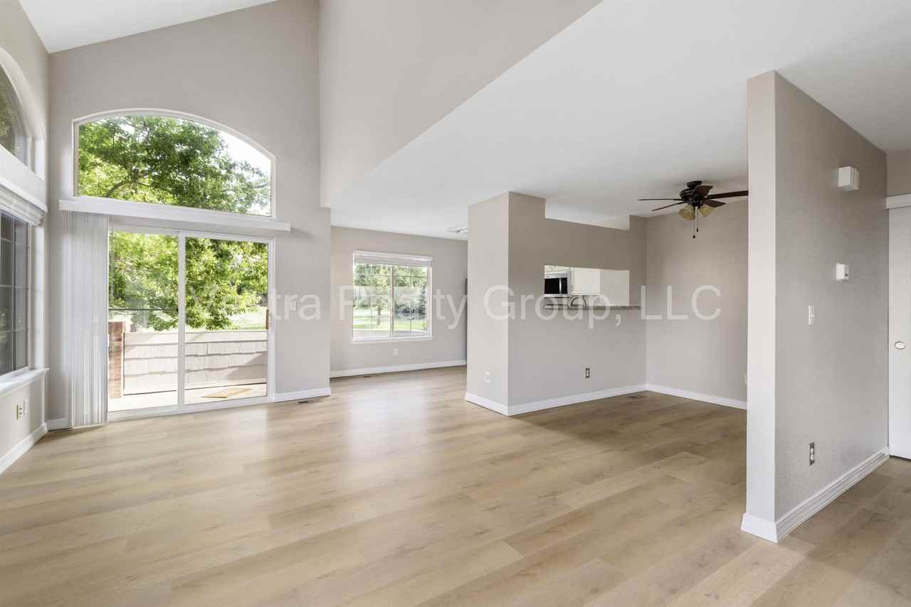 9585 Deerhorn Ct #34 - Photo 5 of 30
