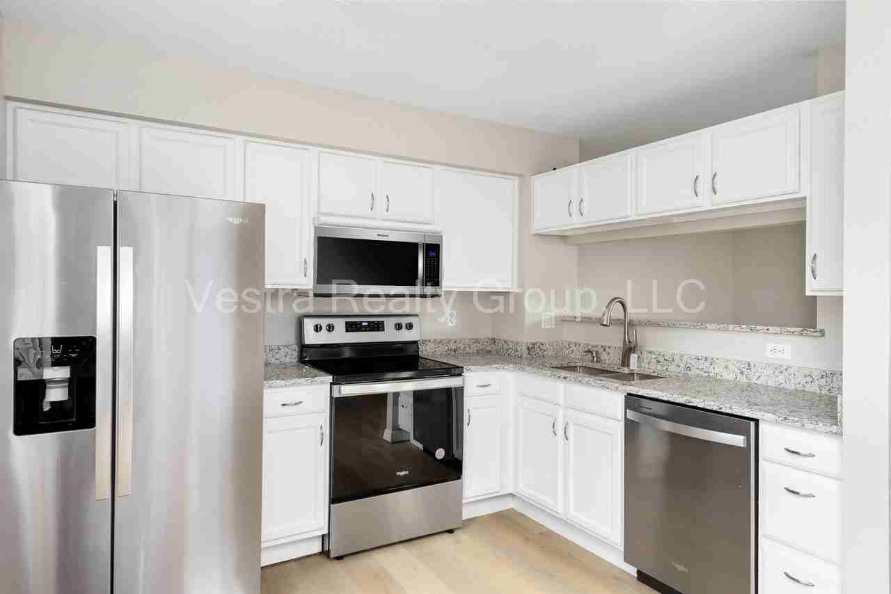 9585 Deerhorn Ct #34 - Photo 7 of 30