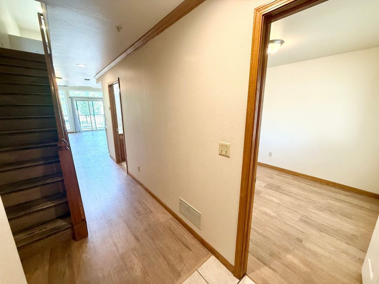 816 S College Ave - Photo 4 of 25