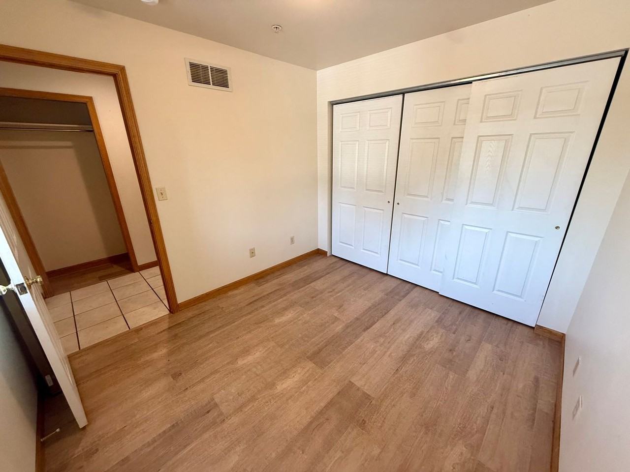 816 S College Ave - Photo 6 of 25