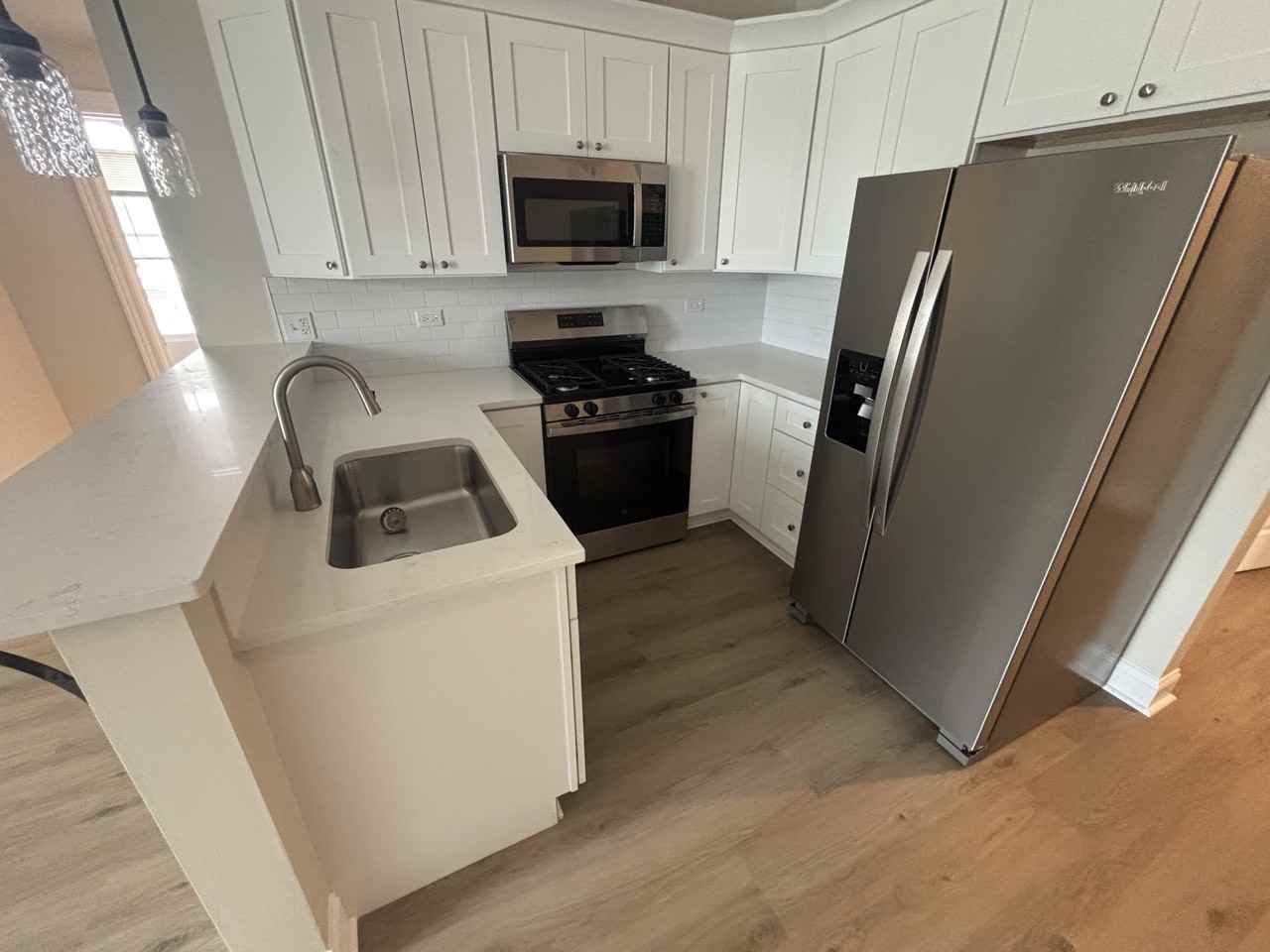 11116 Front St #202 - Photo 2 of 11