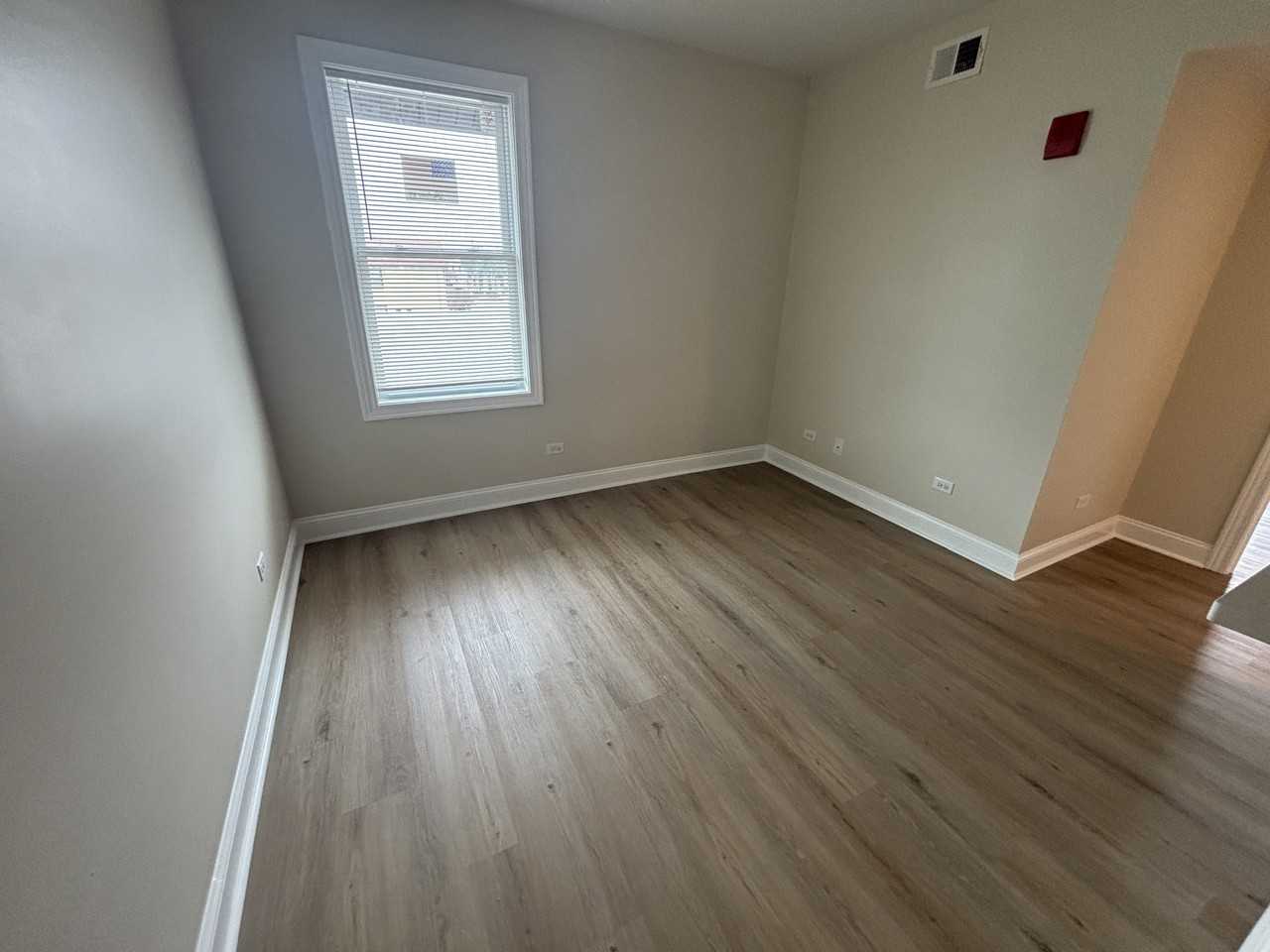 11116 Front St #202 - Photo 7 of 11