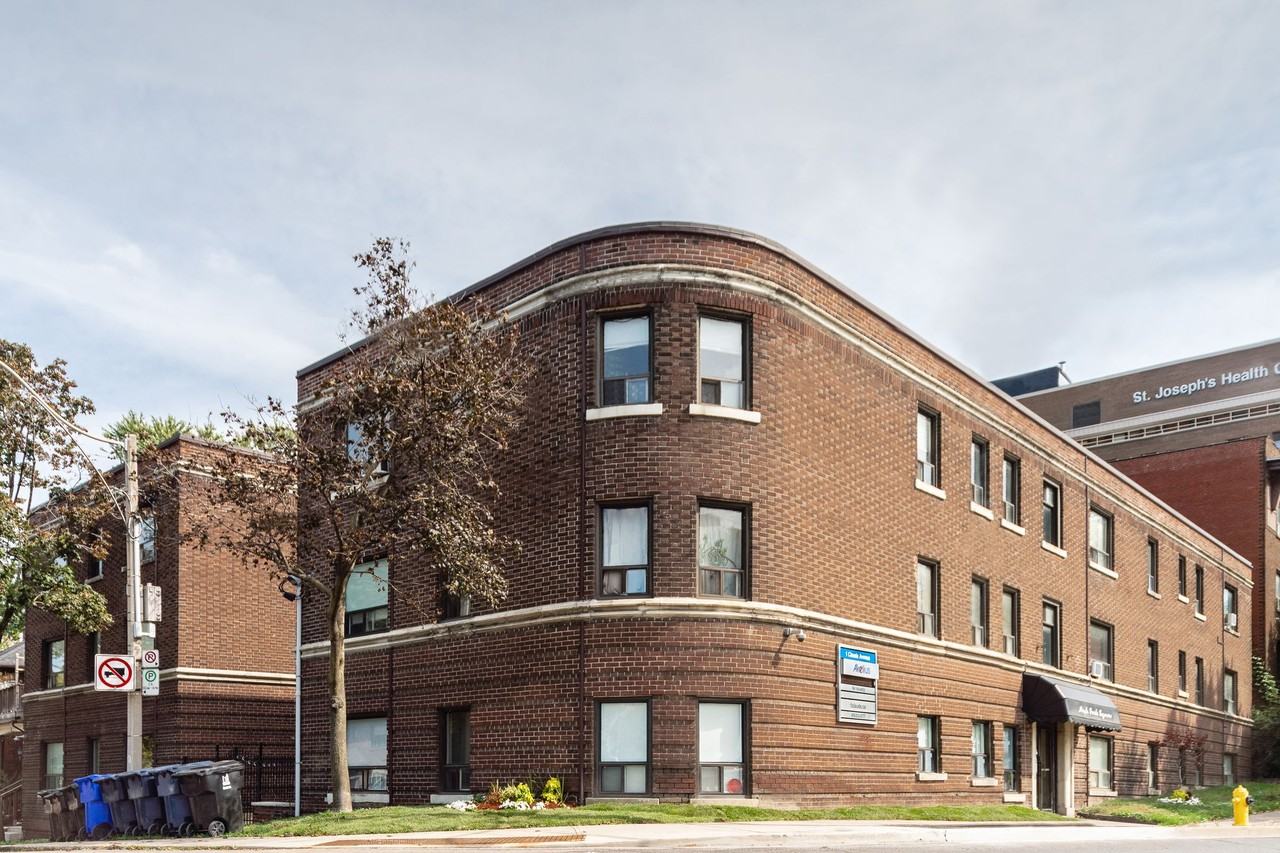 1 Claude Avenue - Photo 2 of 12