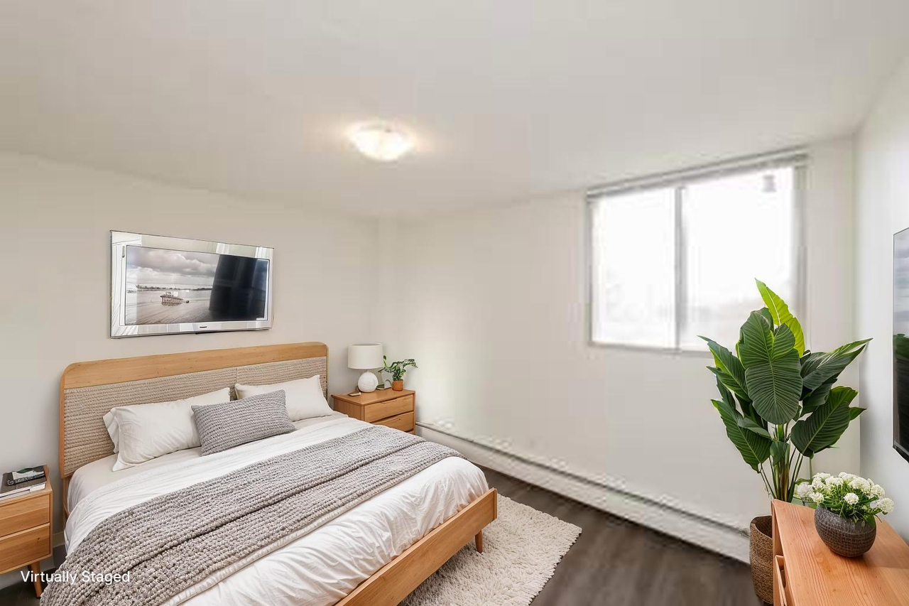 Yarmouth Apartments - Photo 6 of 24