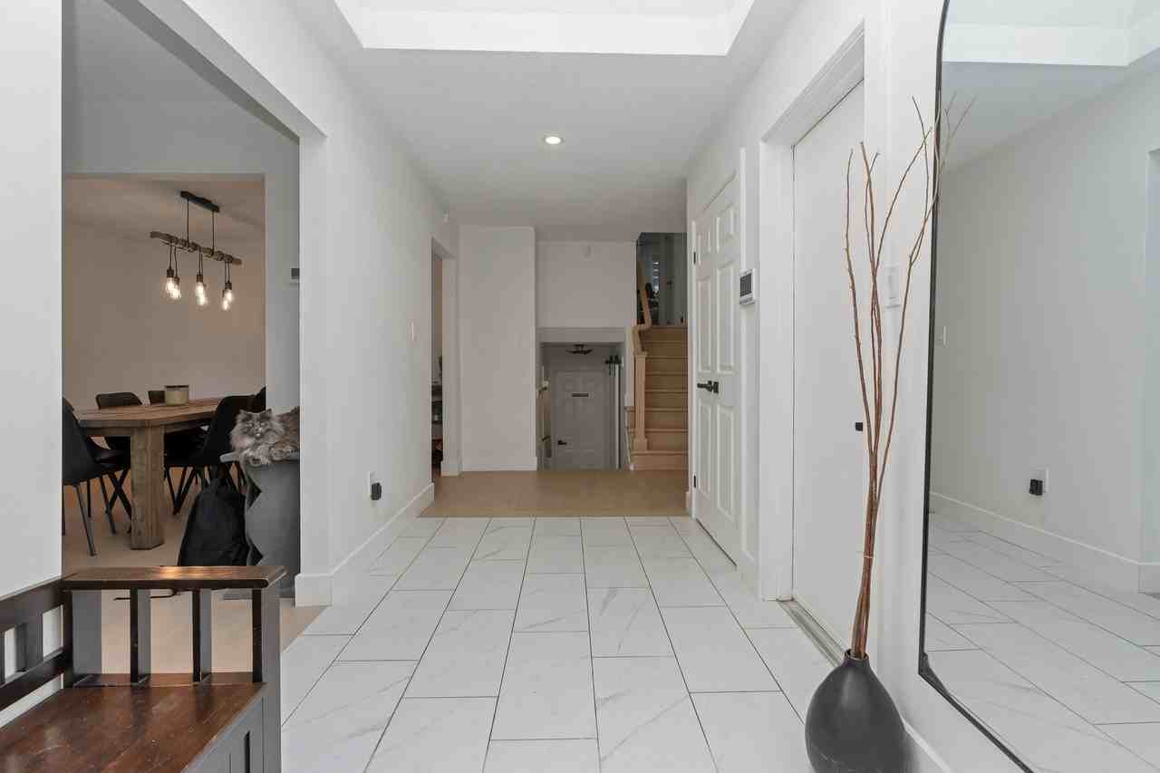 145 Shirley Ave, Barrie, ON L4N 6E6, Canada - Photo 6 of 40