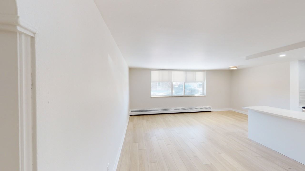 Weston Road Apartments - Photo 4 of 12