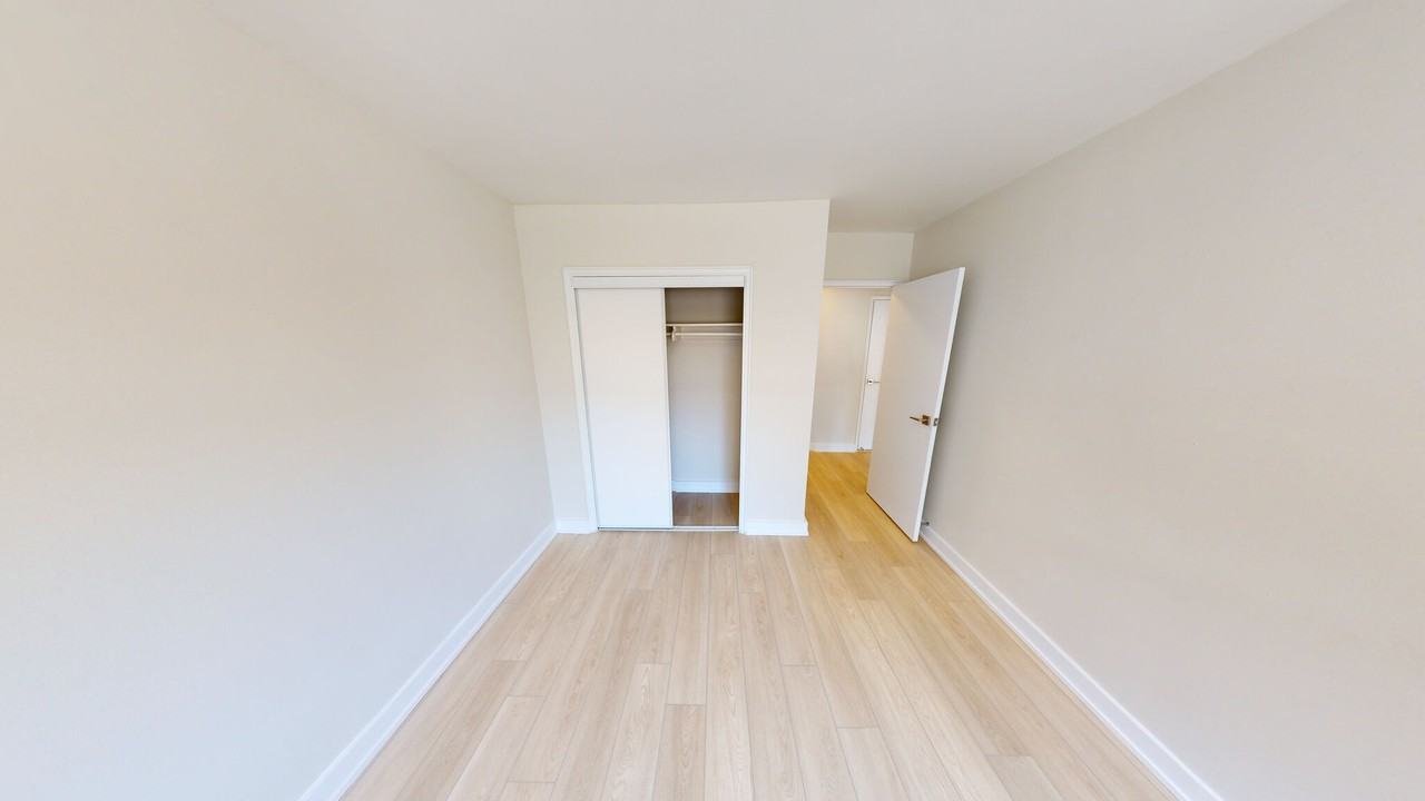 Weston Road Apartments - Photo 7 of 12