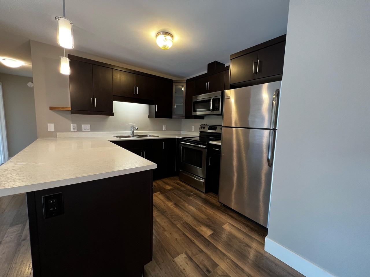 428 Henry Street - Photo 4 of 8