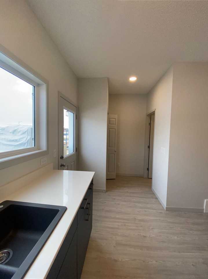 6285 175a Ave Nw - Photo 6 of 27
