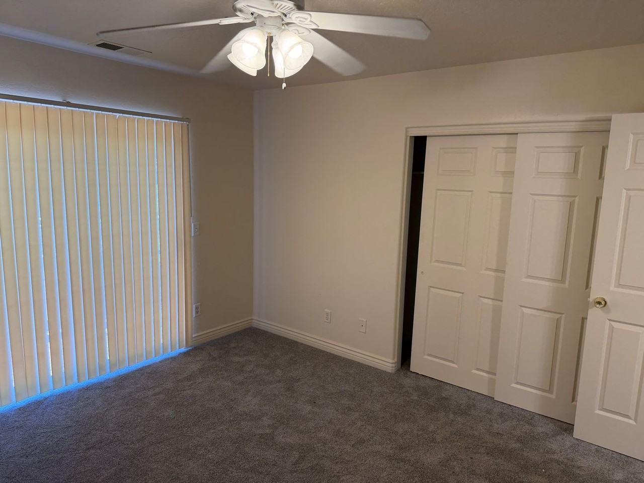 3340 S Litzler Dr - Photo 5 of 33