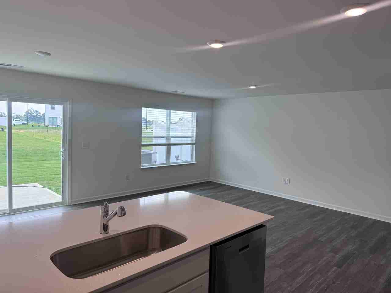 21 Bee Garden Ct #1 - Photo 3 of 20