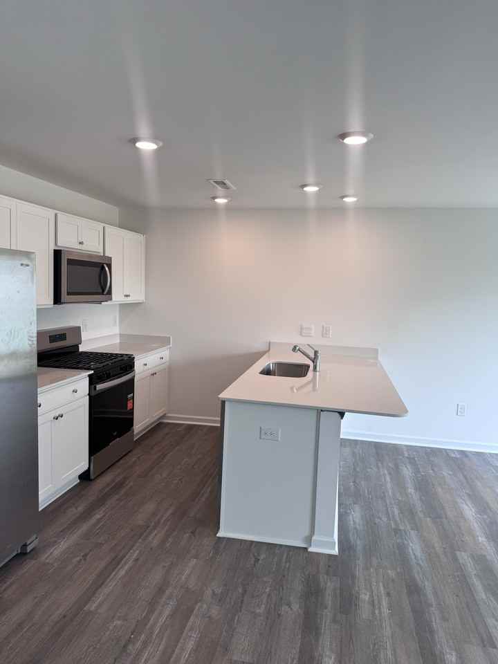 21 Bee Garden Ct #1 - Photo 7 of 20