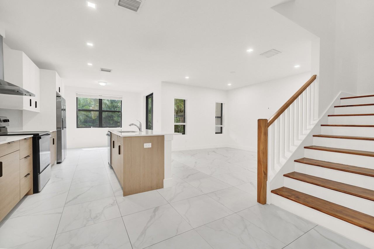 407 Bella Sol Way #1 - Photo 5 of 34