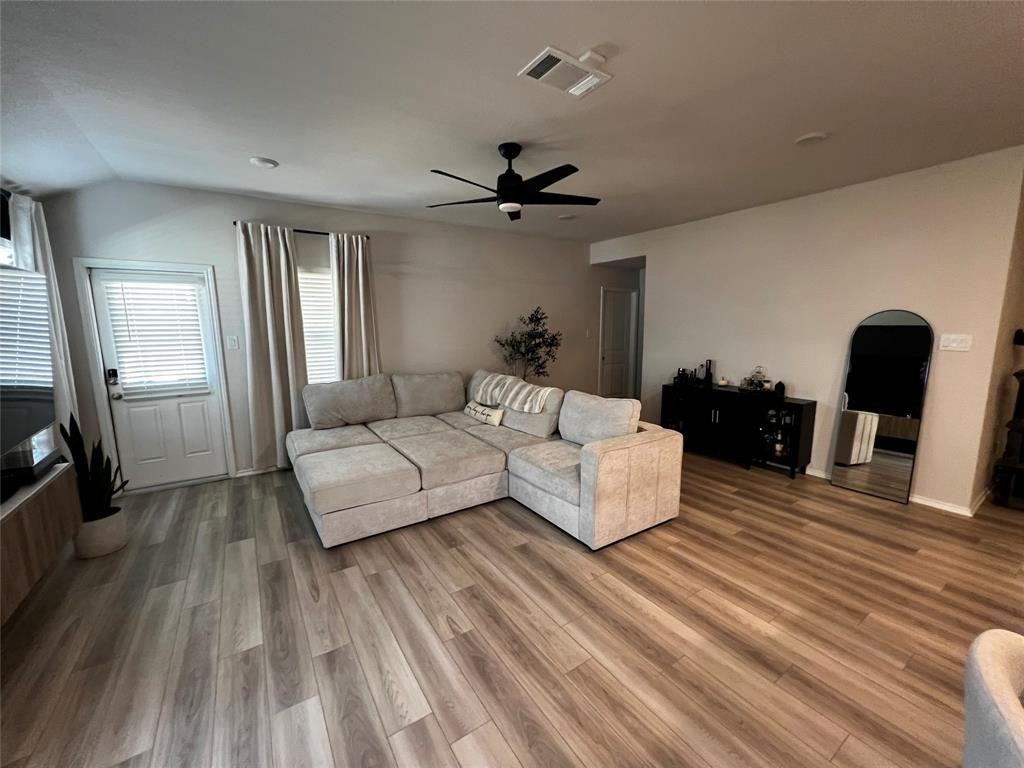 1009 Marvin Way #1 - Photo 4 of 10