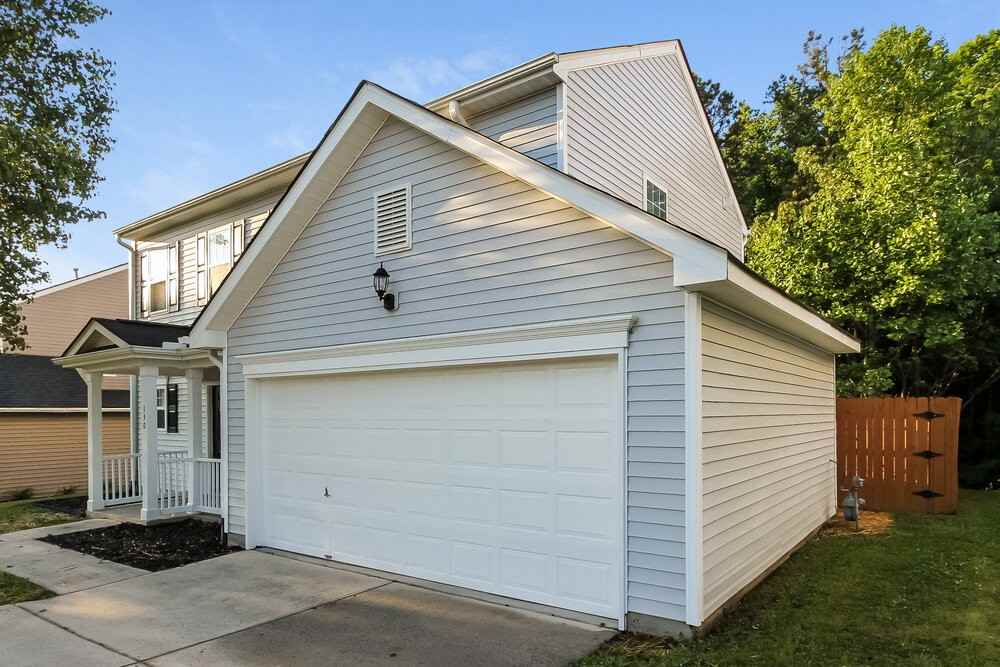 130 Hampshire Dr - Photo 5 of 17