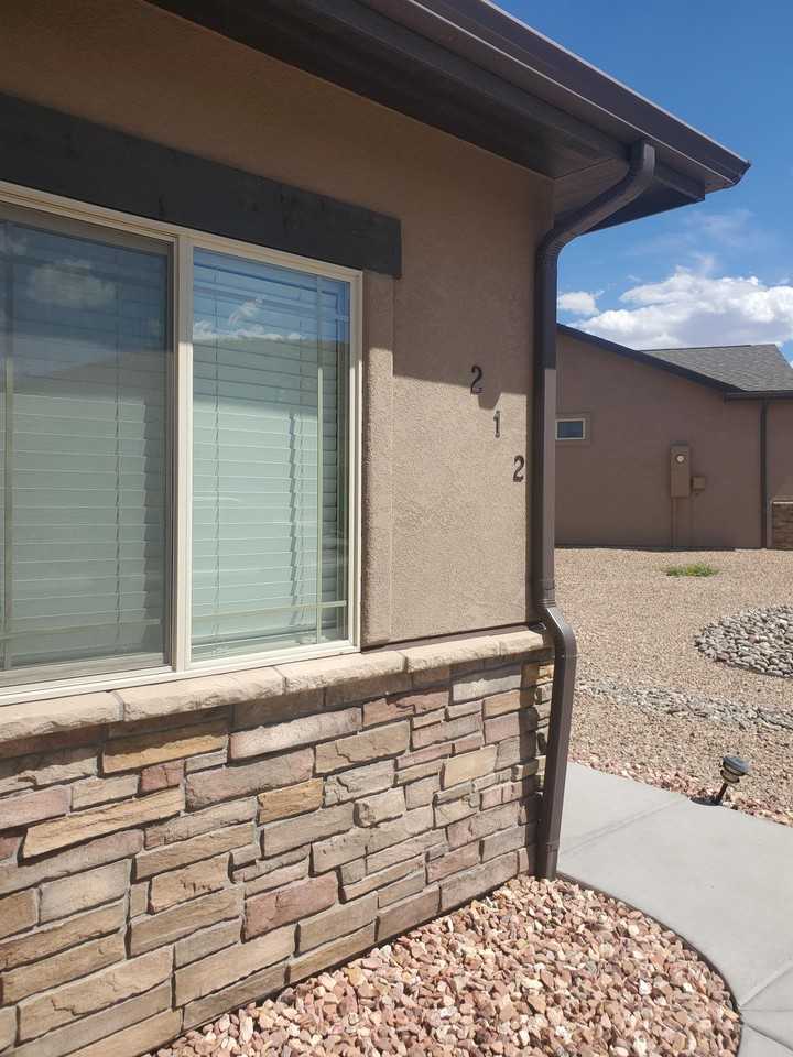 212 Hideaway Ln #1