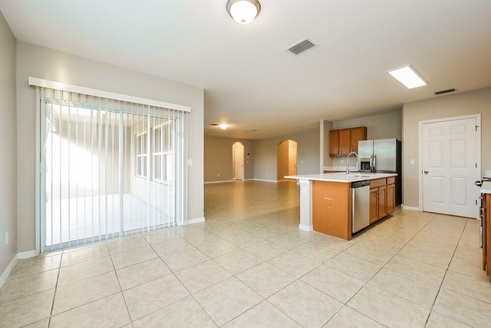 2564 Surfside Blvd - Photo 7 of 16