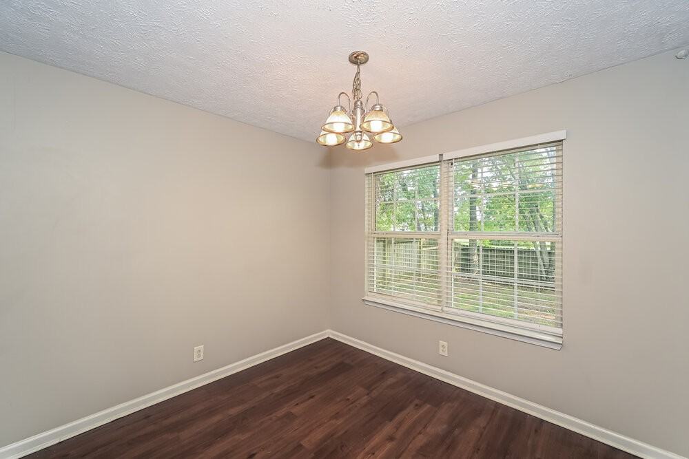 2911 Boyle Ct - Photo 5 of 16