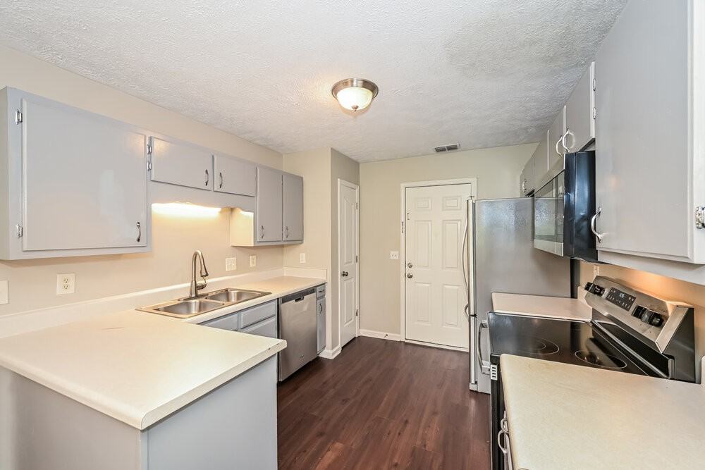 2911 Boyle Ct - Photo 6 of 16