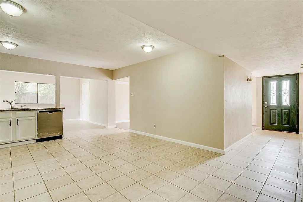1316 Royster Rd #1 - Photo 5 of 21