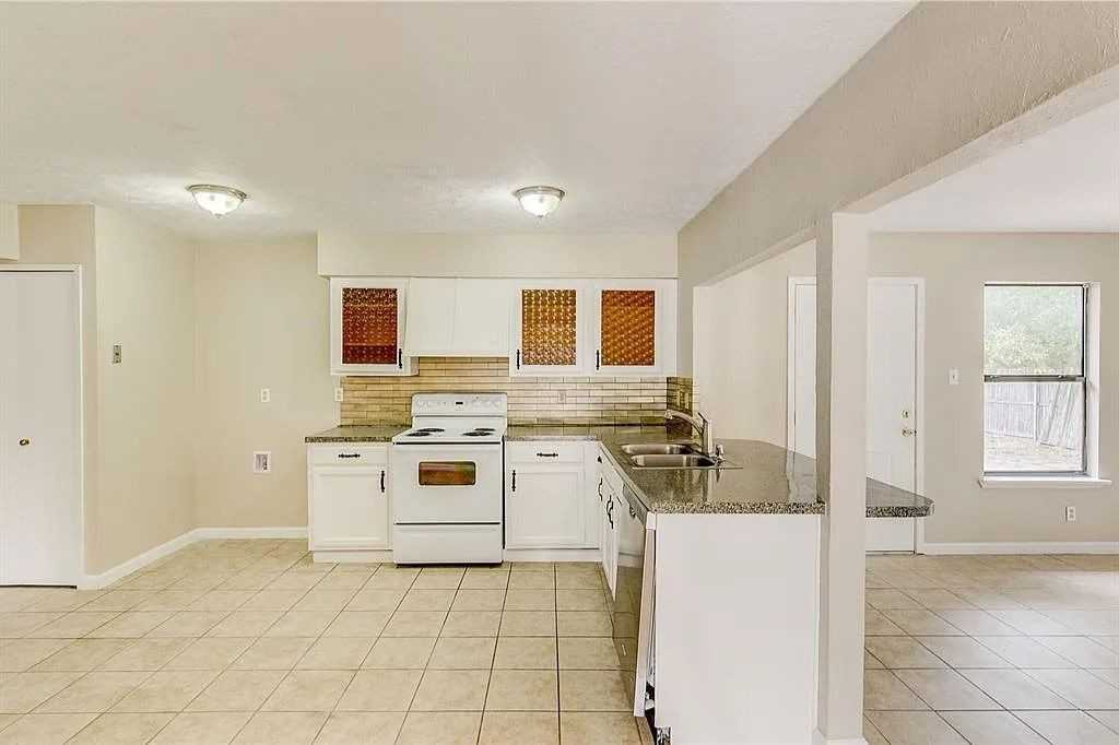 1316 Royster Rd #1 - Photo 7 of 21