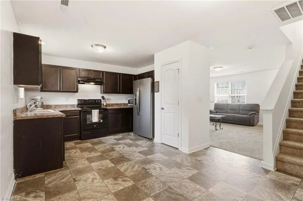 1715 Ransom Trace Ct - Photo 6 of 42