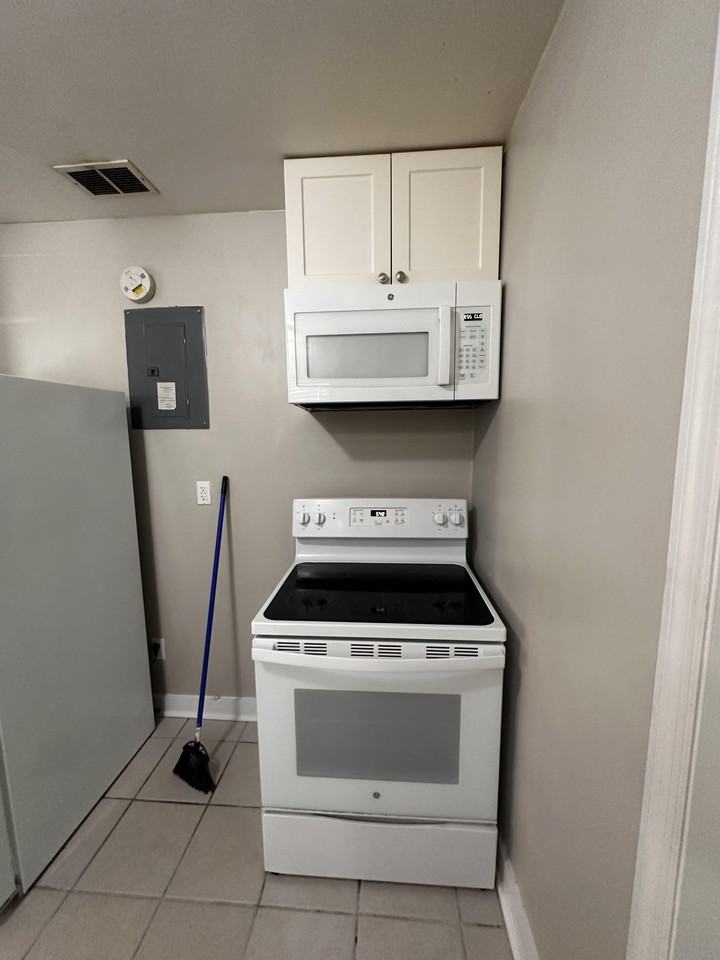 6715 Mott Ave #1 - Photo 4 of 24