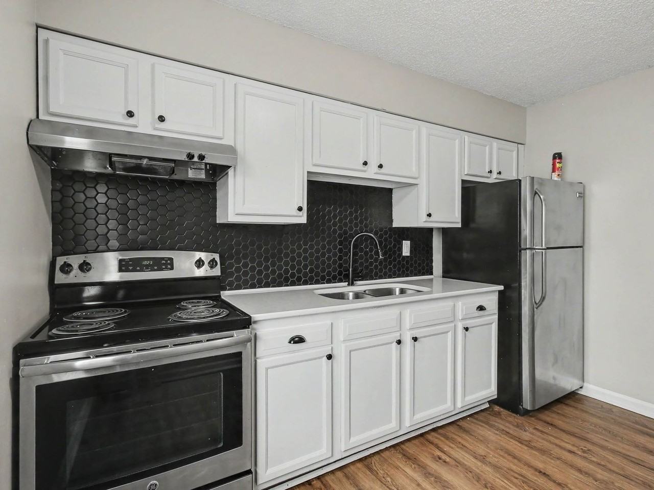 1130 S 31st Street - Photo 5 of 35