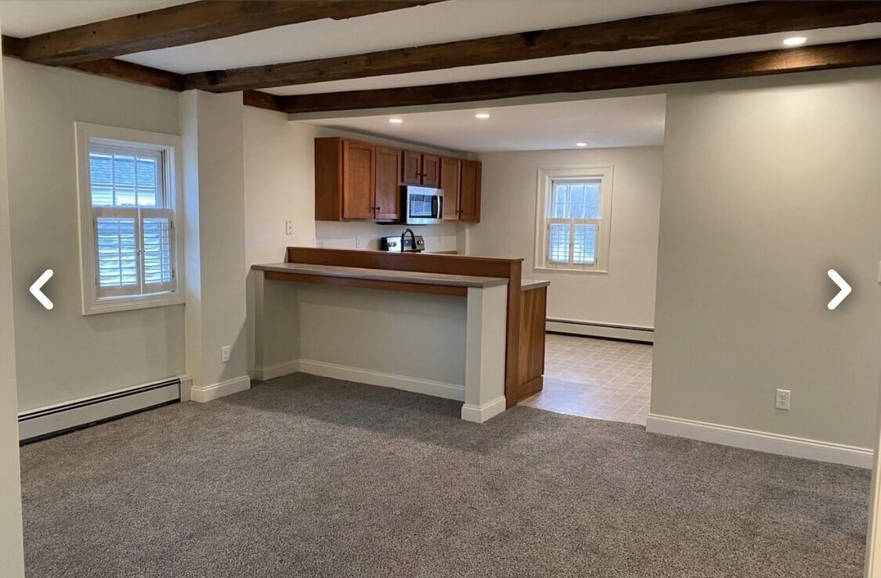 94 Portsmouth Ave - Photo 4 of 11