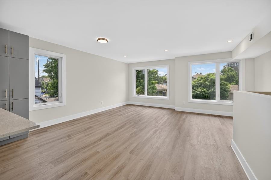 157 Glynn Ave - Photo 4 of 14