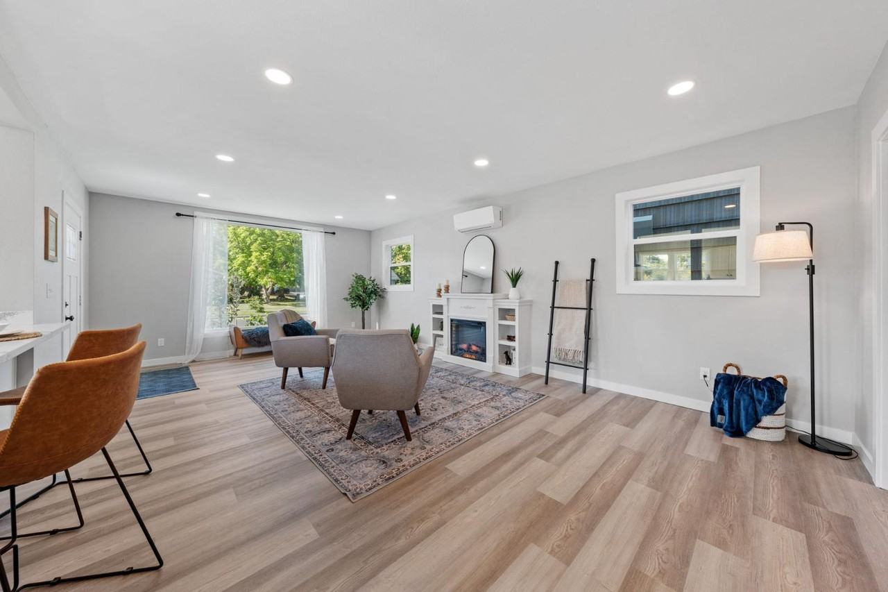 1101 N Alder St - Photo 7 of 11
