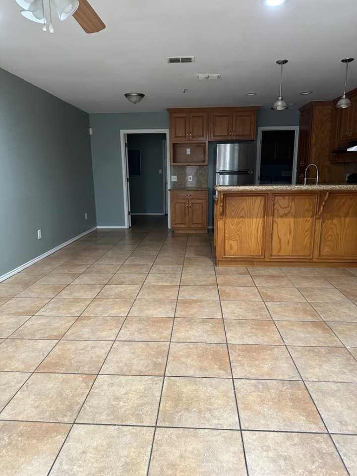 413 South 49th Street - Photo 5 of 9