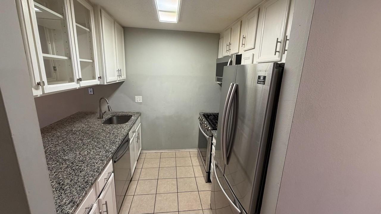 252 Glandore Dr - Photo 6 of 20