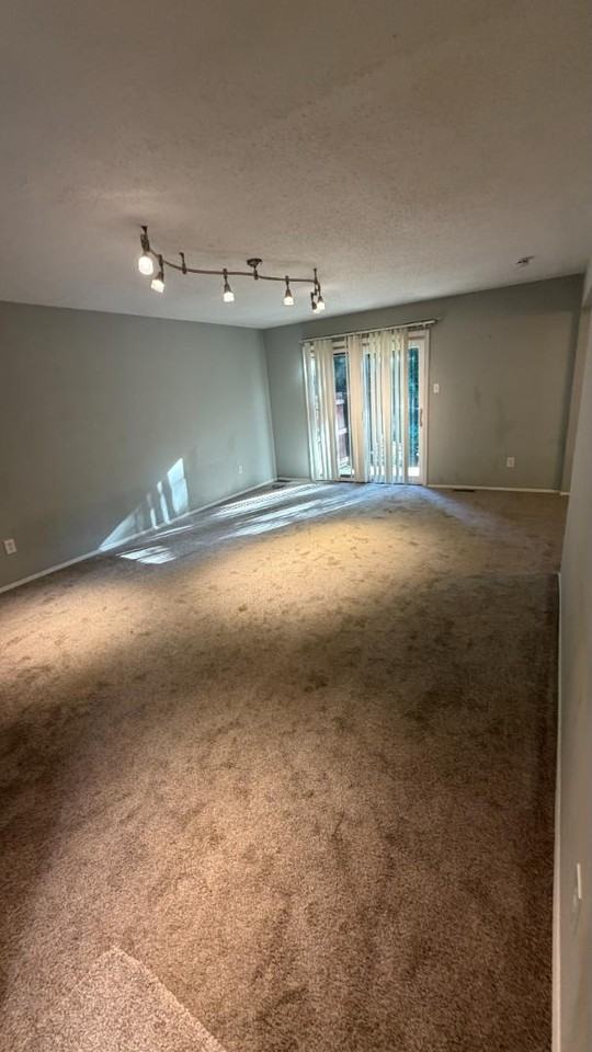 252 Glandore Dr - Photo 7 of 20