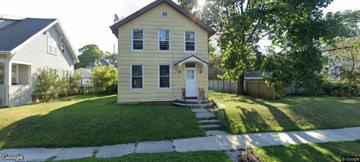featured image of 823 N 14th St