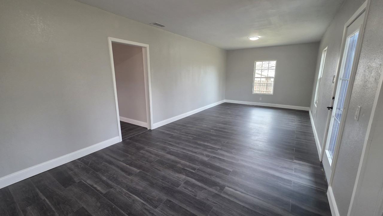 4340 Danny Dr #1 - Photo 5 of 24