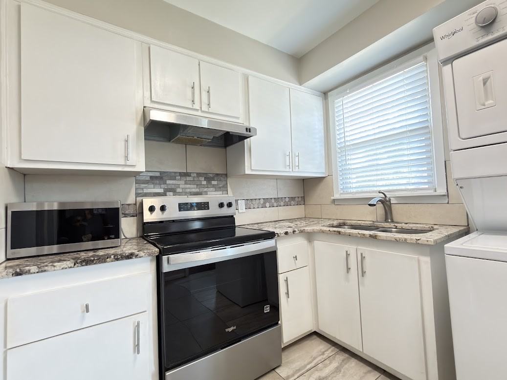 1701 Williams St #C - Photo 3 of 11