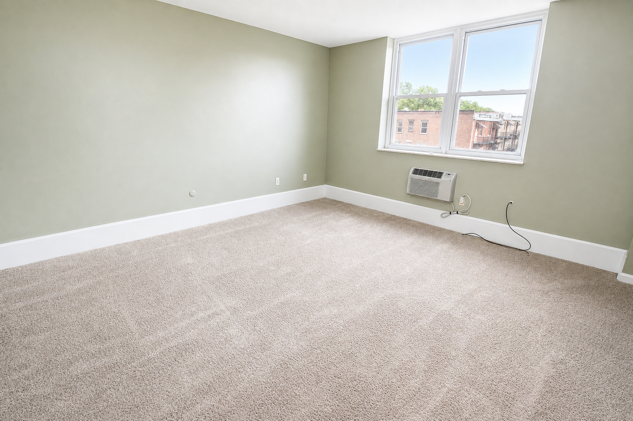 4651 CENTRE AVEAPT 36 #36 - Photo 3 of 7