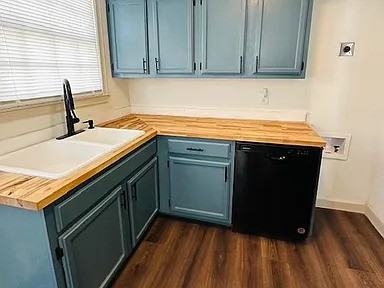 756 S Graham St #1 - Photo 3 of 6