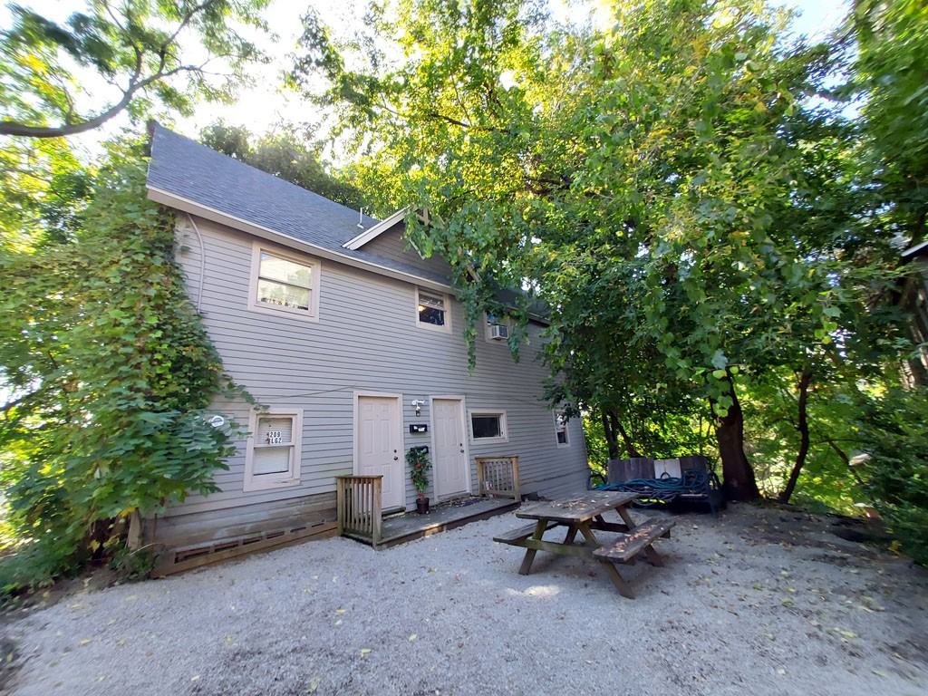 209 Williams St Rm 2 #2 - Photo 7 of 8