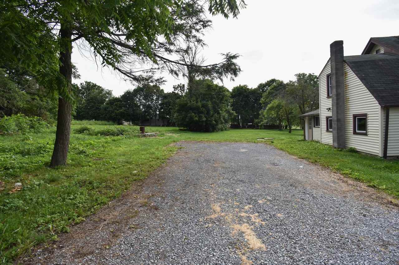 4865 Long Run Rd - Photo 3 of 36