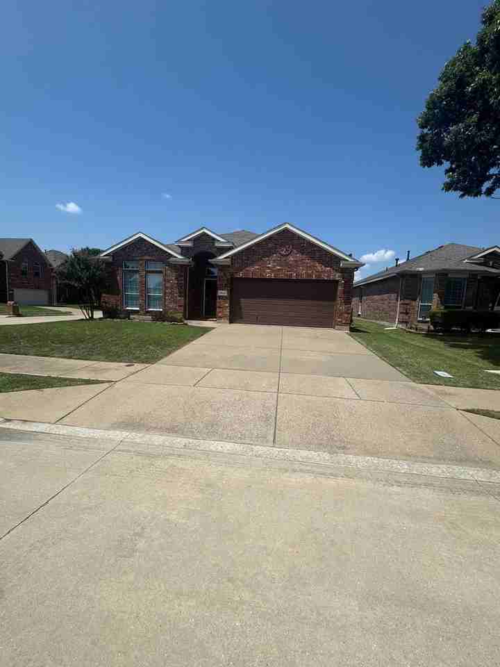 9524 Navarro St - Photo 2 of 24