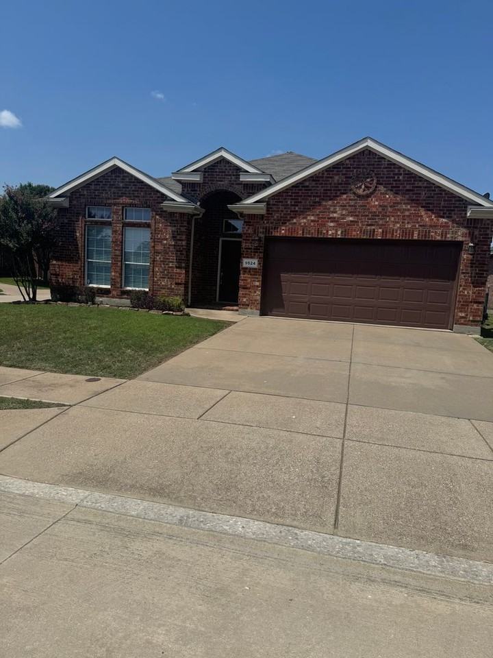 9524 Navarro St - Photo 3 of 24