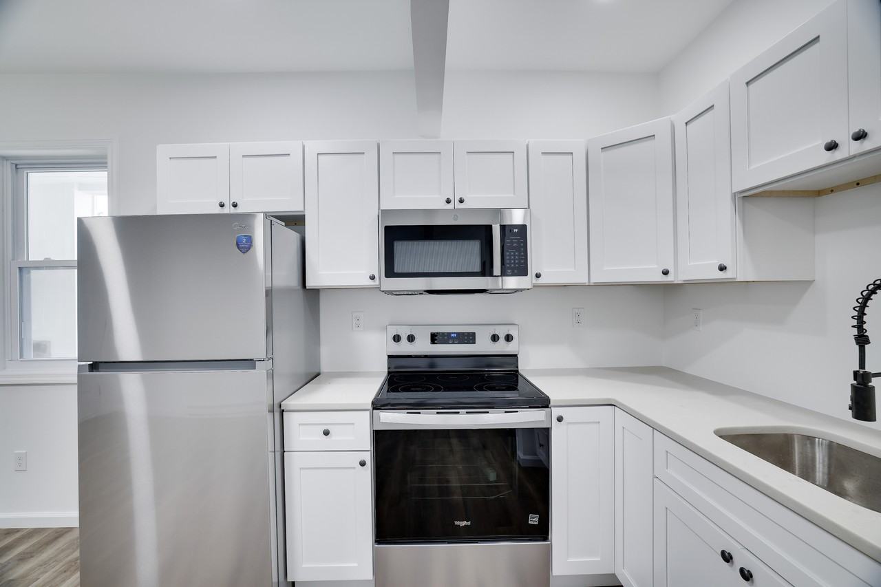 123 Evergreen Ln #2 - Photo 6 of 13