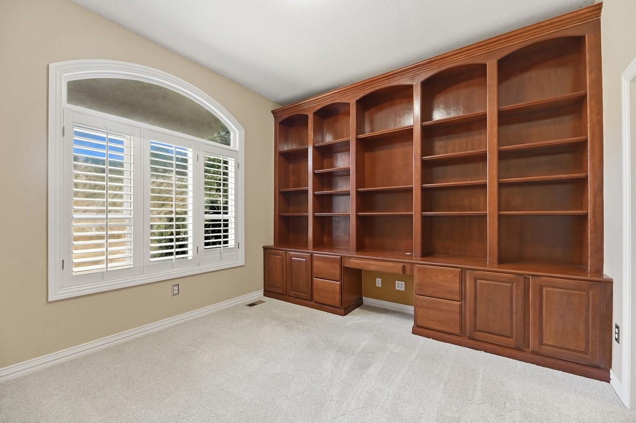 2530 Westward Dr #1 - Photo 5 of 30