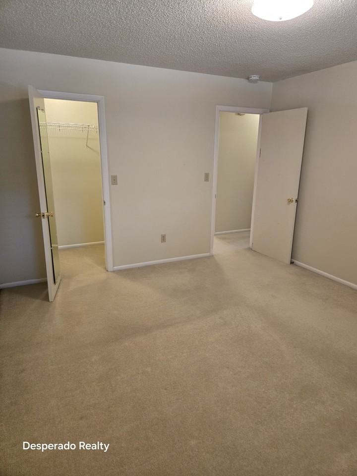 414 E Thunderbird Dr #1 - Photo 6 of 15