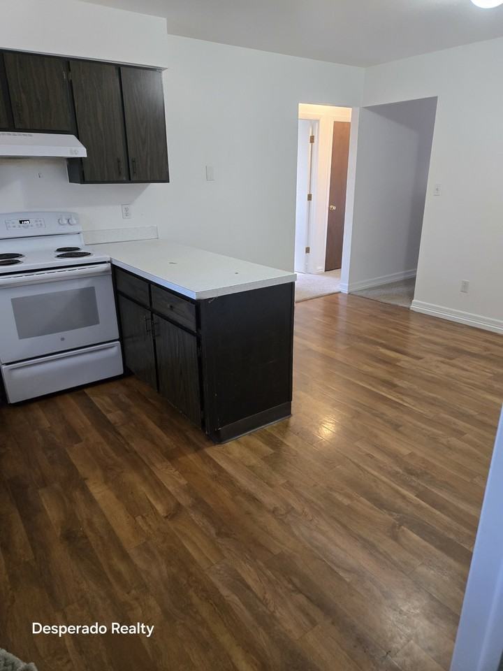 1714 Larch St #1 - Photo 3 of 13