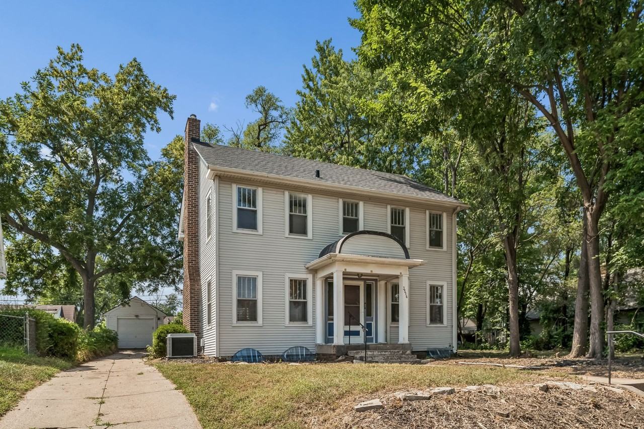 3514 N 45th Ave - Photo 3 of 23