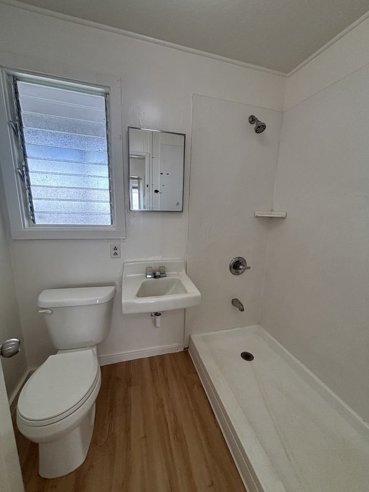 928 Palm Pl #8 - Photo 6 of 11
