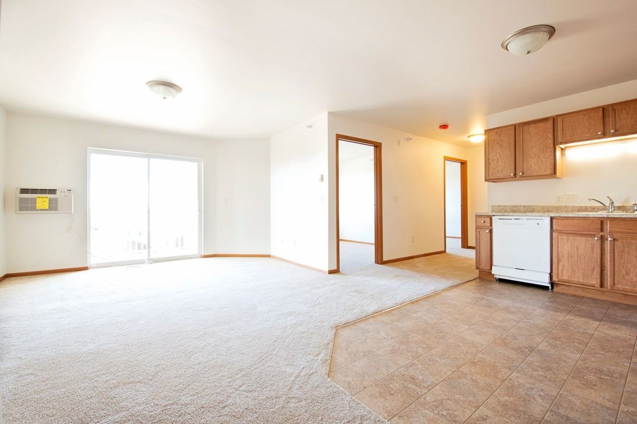 Parkview Apartments - Photo 4 of 27